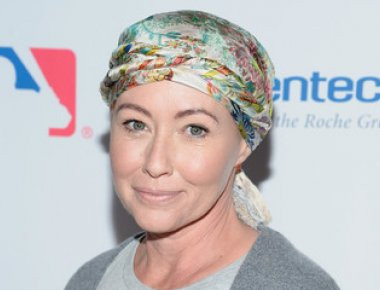 Shannen Doherty: Νίκησε τον καρκίνο και τώρα το γιορτάζει σε κάθε ευκαιρία! (φωτό)